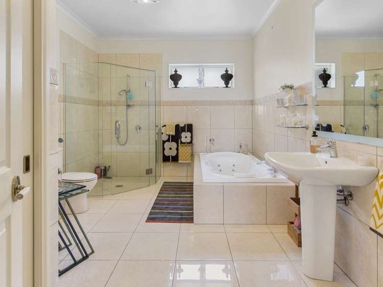 27 Orion Drive Welcome Bay_8