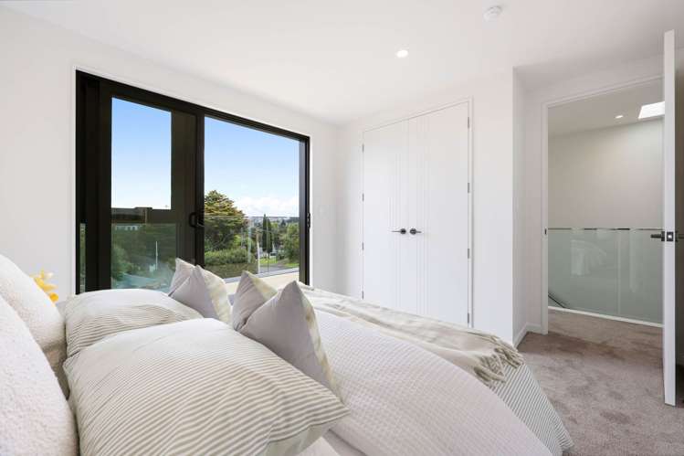 10-17/4 Springbank Lane Te Atatu Peninsula_19
