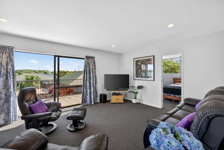 58 Aldinga Avenue Stoke_19