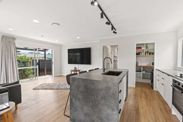 3/69 Awaroa Road Helensville_6