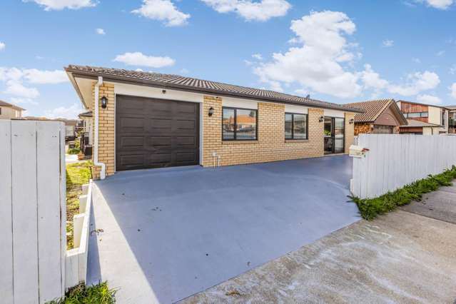 Brick & Tile Home in Prime Location