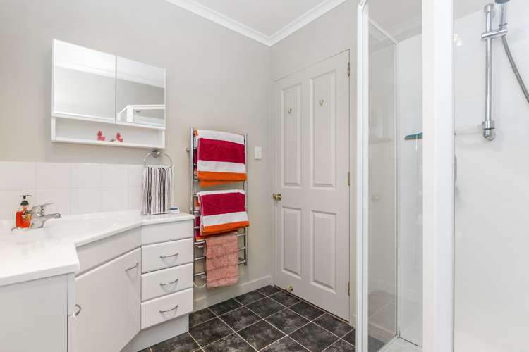 17 Palmer Place Taieri Mouth_8