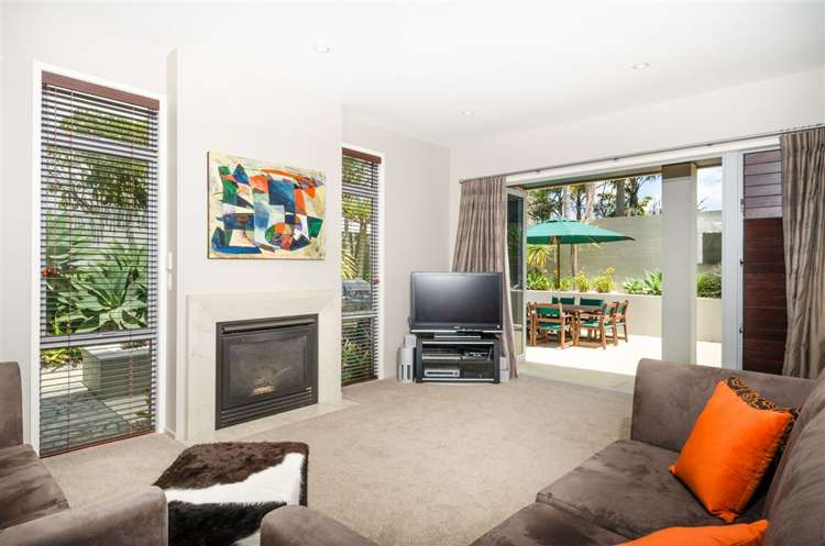 11 Courtneys West Harbour_1