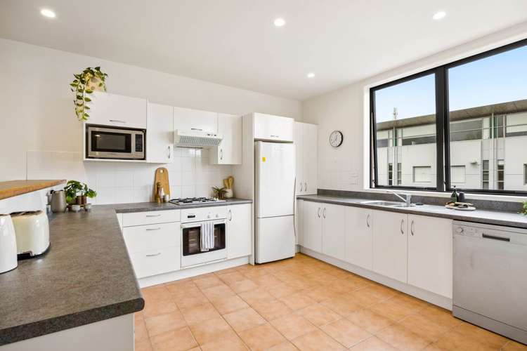 55B/130 Great South Road Remuera_8