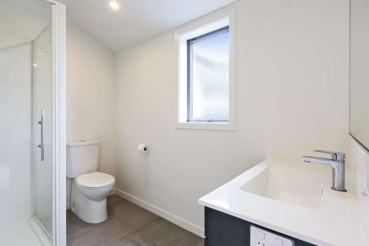 11 Watt Court Mahora_15