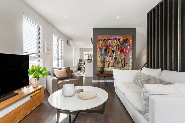 8/32 Dudley Road_3