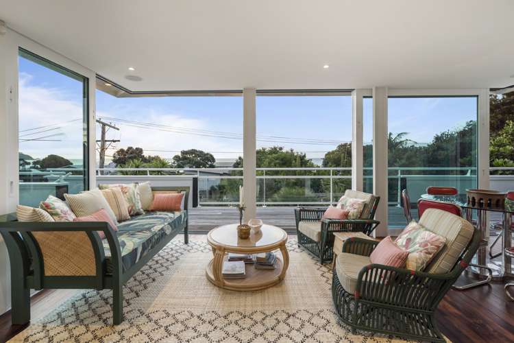 13 Le Roy Road Onetangi_14