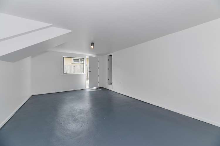 8 Hauraki Crescent Pinehill_13