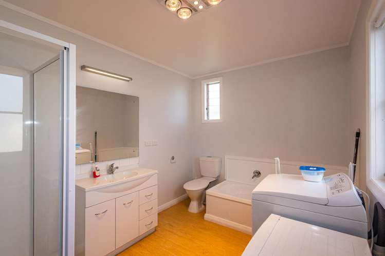 14 Railway Row Ohakune_18