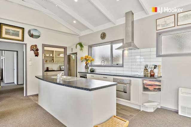 16 Slant Street Careys Bay_2