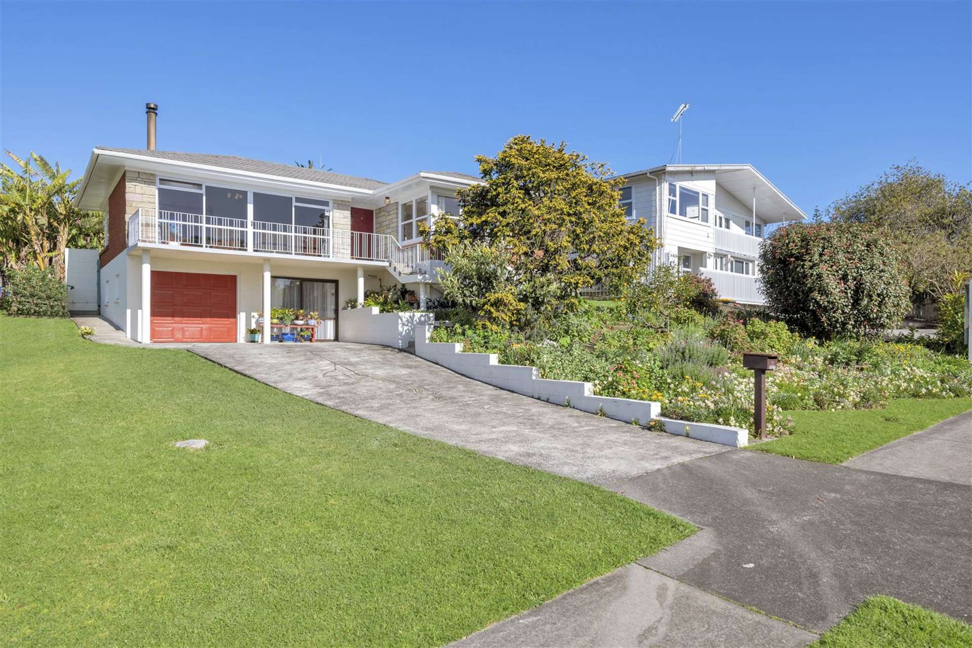 17 Larne Avenue Pakuranga Heights_0