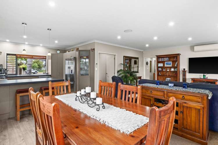 6 Lowry Place Frimley_6