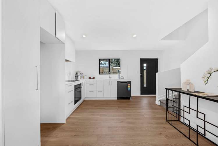 1-6/13 Caringbah Drive Papatoetoe_30