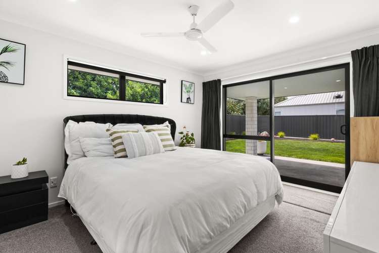 36 Hikawera Drive Frimley_5