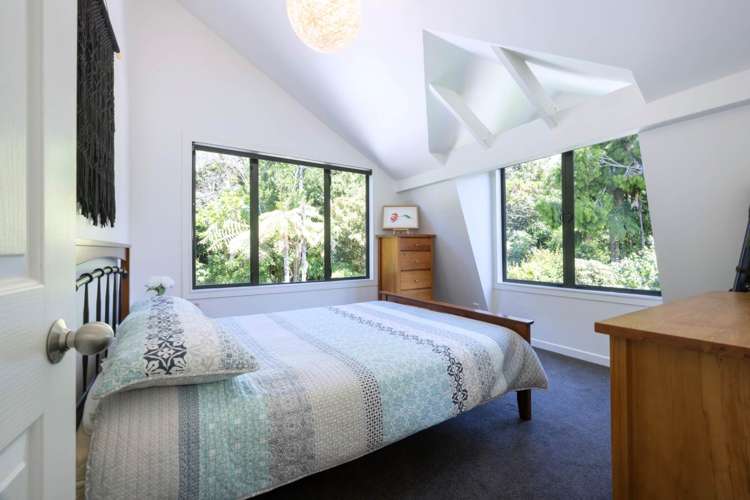 5 Brabant Road Waiatarua_11