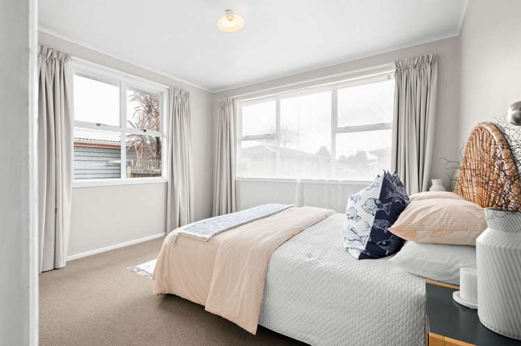 5a Richan Street Glenview_9