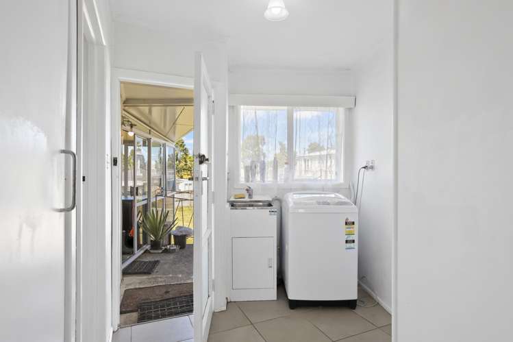 23 Tirimoana Road Te Atatu South_19