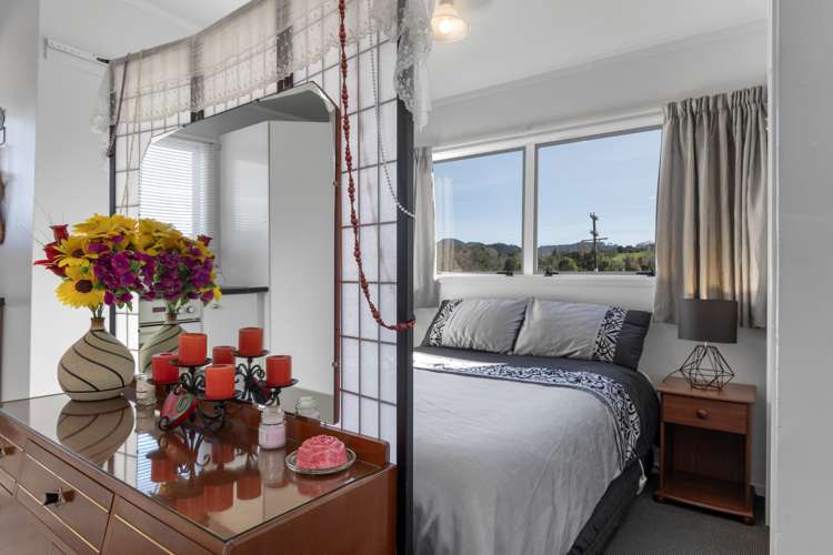 70 Victoria Street Waikino_9