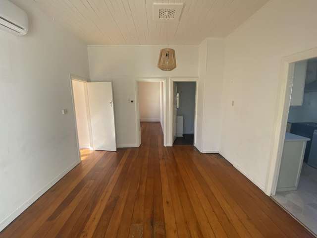 2/1050 Bank Street 11385_3
