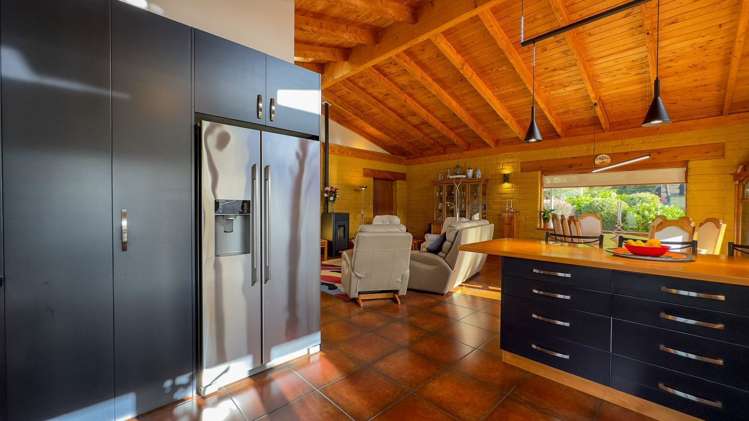 492 Hikuai Settlement Road Pauanui_12