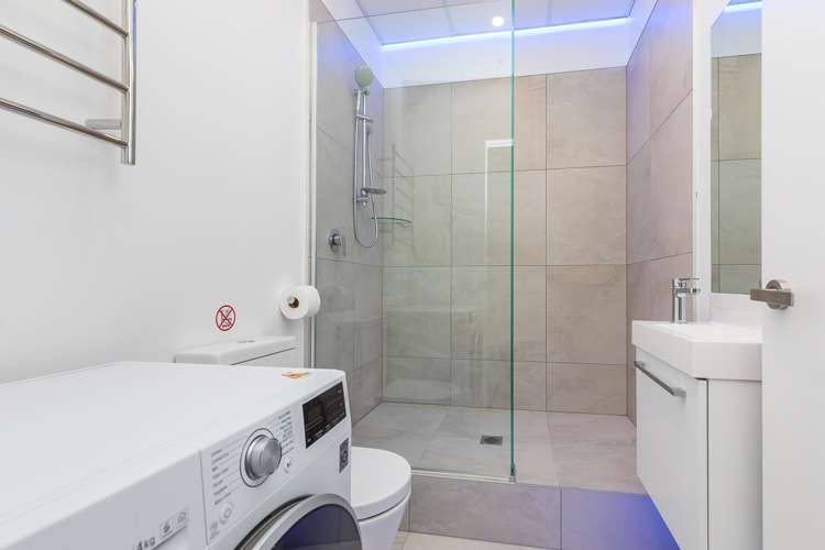 6F/155 Queen Street Auckland Central_11