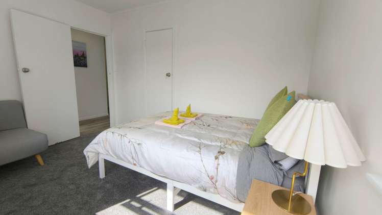 7 Cobham Crescent Kelston_20