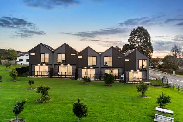 Extra Space, Reserve Views & Prime Location