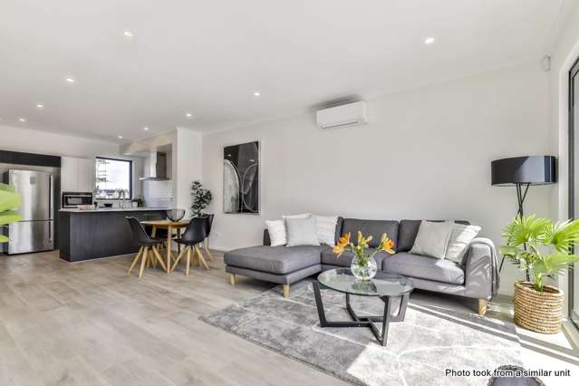 25E Henry Taylor Rise Milldale_3