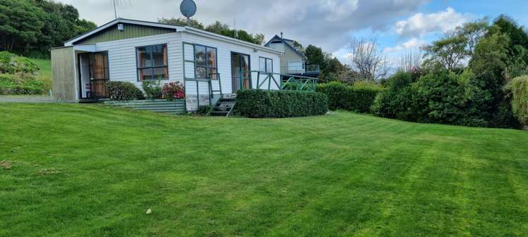 24 Hinekapi Terrace Kuratau_16