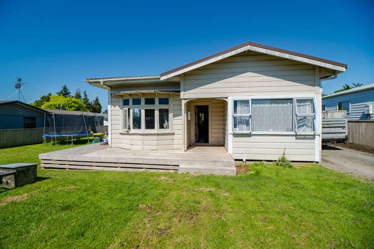 1277 Egmont Road Egmont Village_16