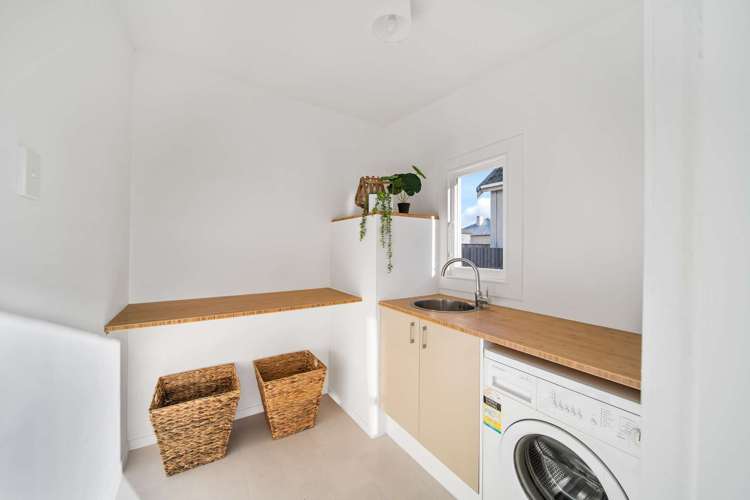 64 Oxford Street South Dunedin_17