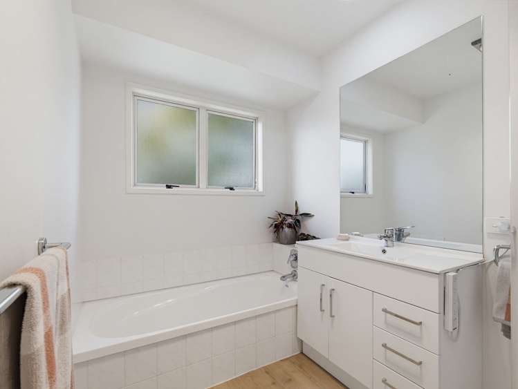 11/15 O'Sullivan Place Waiuku_13