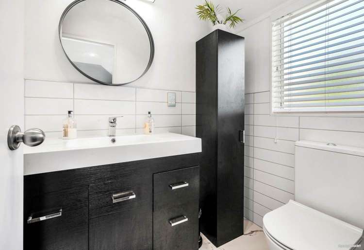 2/19 Churchill Road Cockle Bay_12