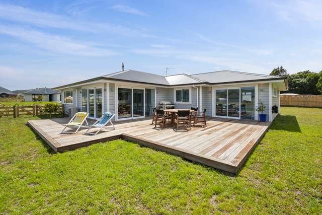 10 Karaka Place Kinloch_1