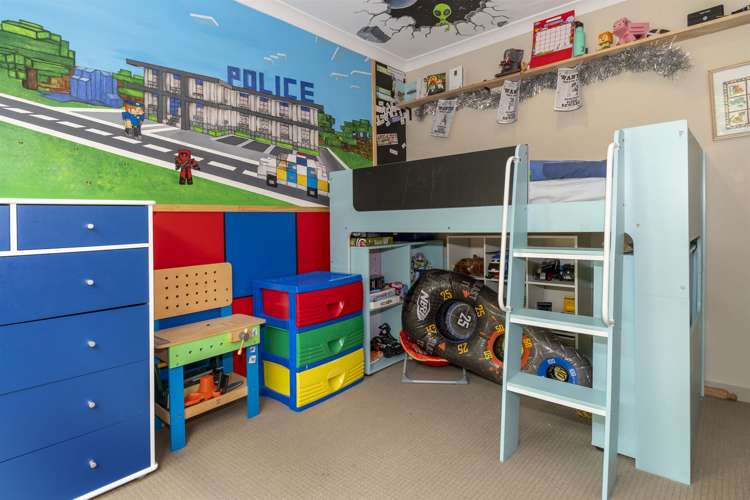 120 Waterside Drive Pyes Pa_20