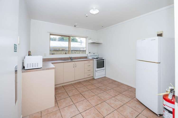 5A Inverness Avenue Hamilton East_7