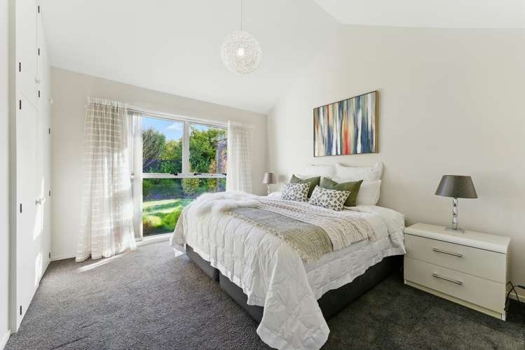 2/7 Glenys Place Broomfield_5