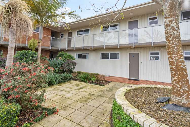 16/83 Lake Road Devonport_2