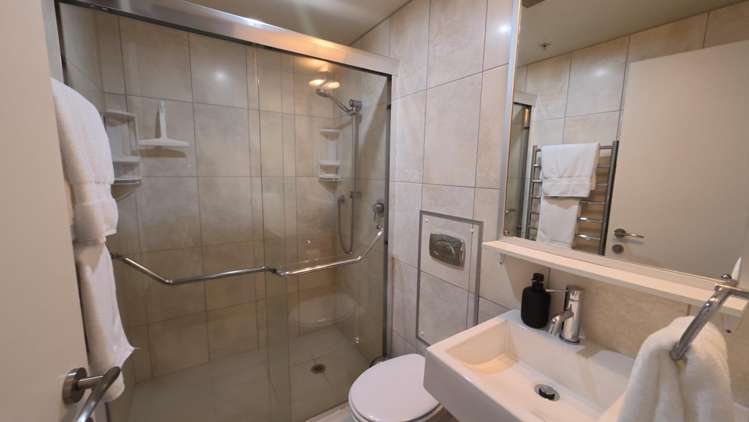 18/101 Roberts Street 11210_13