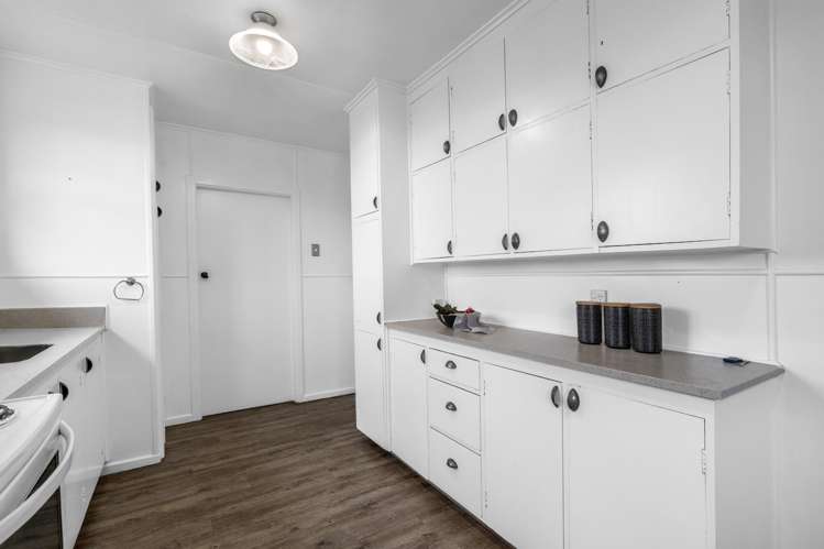 82 Saturn Street Strathern_5