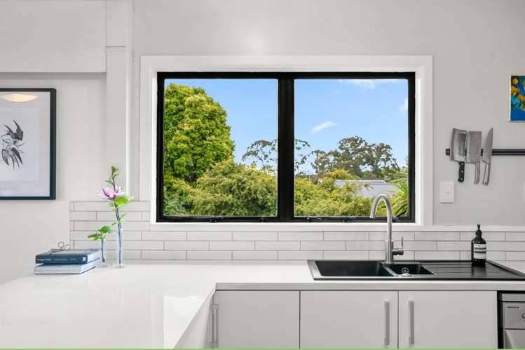 4A Blyton Lane Pakuranga Heights_2