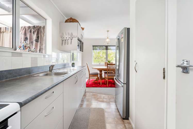 11b Robin Hood Place Onerahi_6