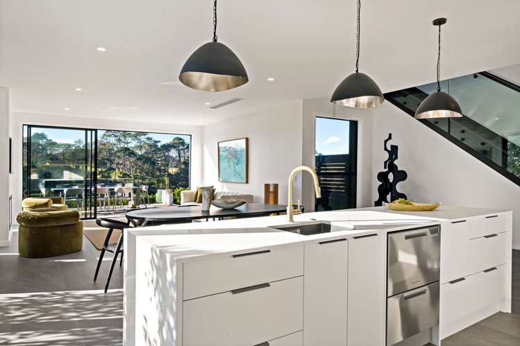 39 Elliot Street Riverhead_11