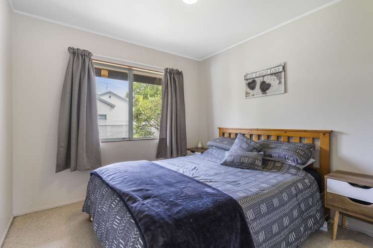 29a Chilcott Road Henderson_11