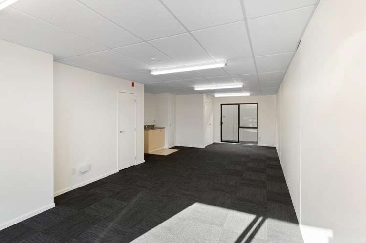 9/13 Laidlaw Way East Tamaki_11