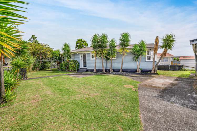 3 Chisholm Place Mangere East_15