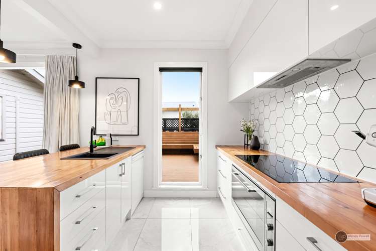 68 Cuba Street Petone_5