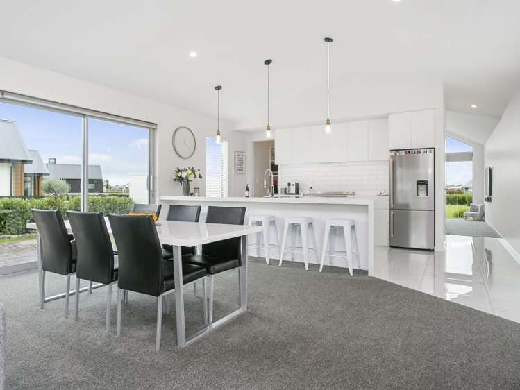 37 Baxter Michael Crescent Cambridge_6