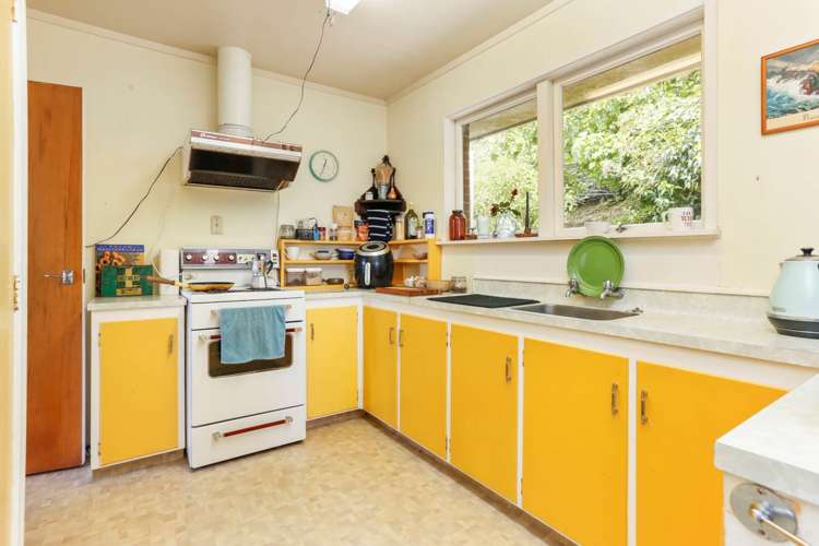 3 Bush Road Waiatarua_6