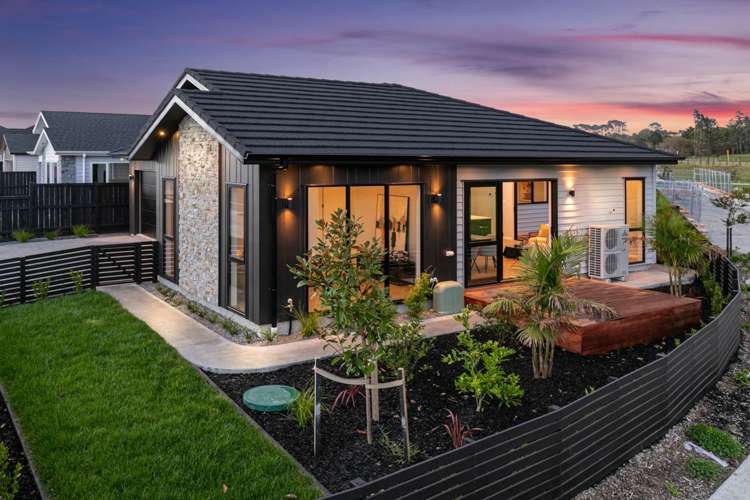 12 Milldale Drive Wainui_8